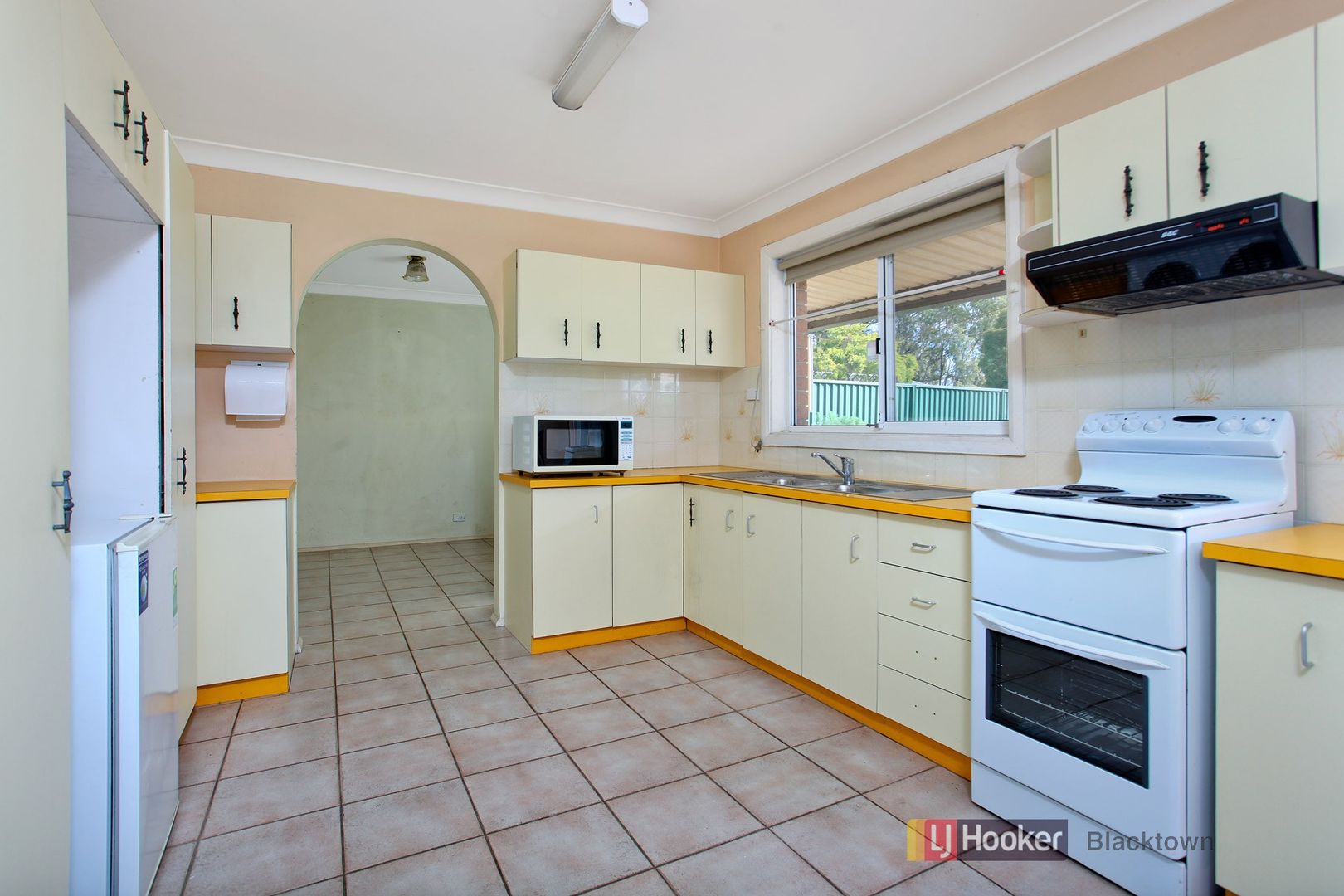 84 Wilkie Crescent, Doonside NSW 2767, Image 2