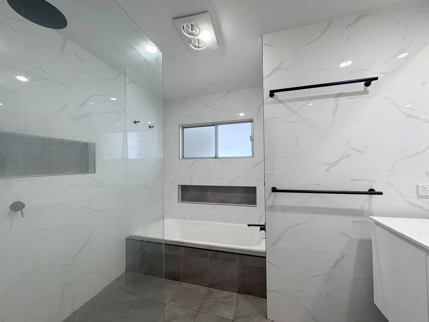 Additional image 3 of 14 Beverley Close, Tarro NSW 2322