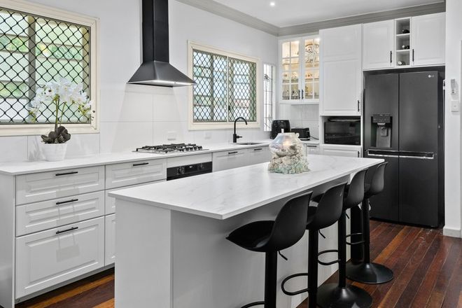 652 Oxley Avenue Scarborough 4020 - Image 3