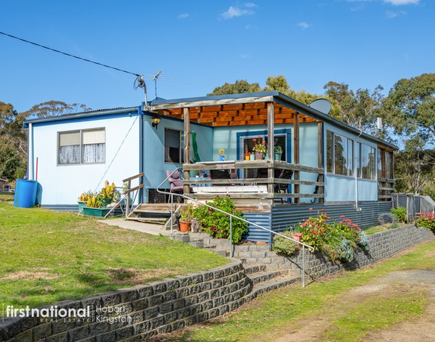 17 Victoria Avenue, Dennes Point TAS 7150