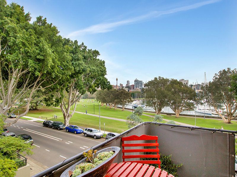 12/22 New Beach Road, Darling Point NSW 2027, Image 1