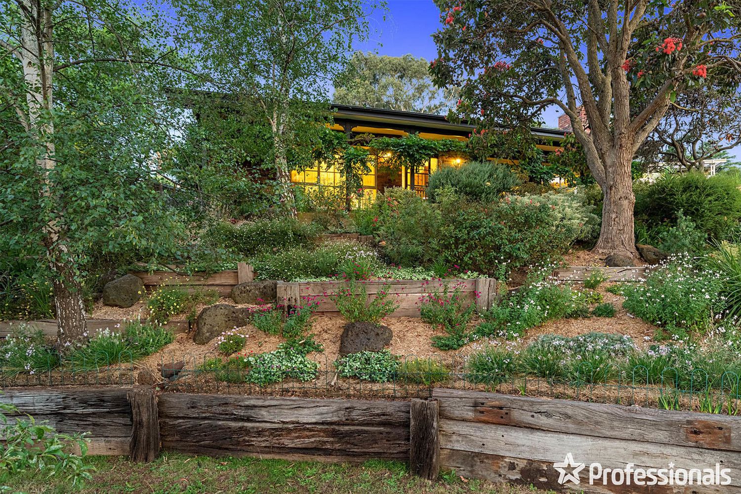 5 Gill Place, Mooroolbark VIC 3138 House For Rent Domain