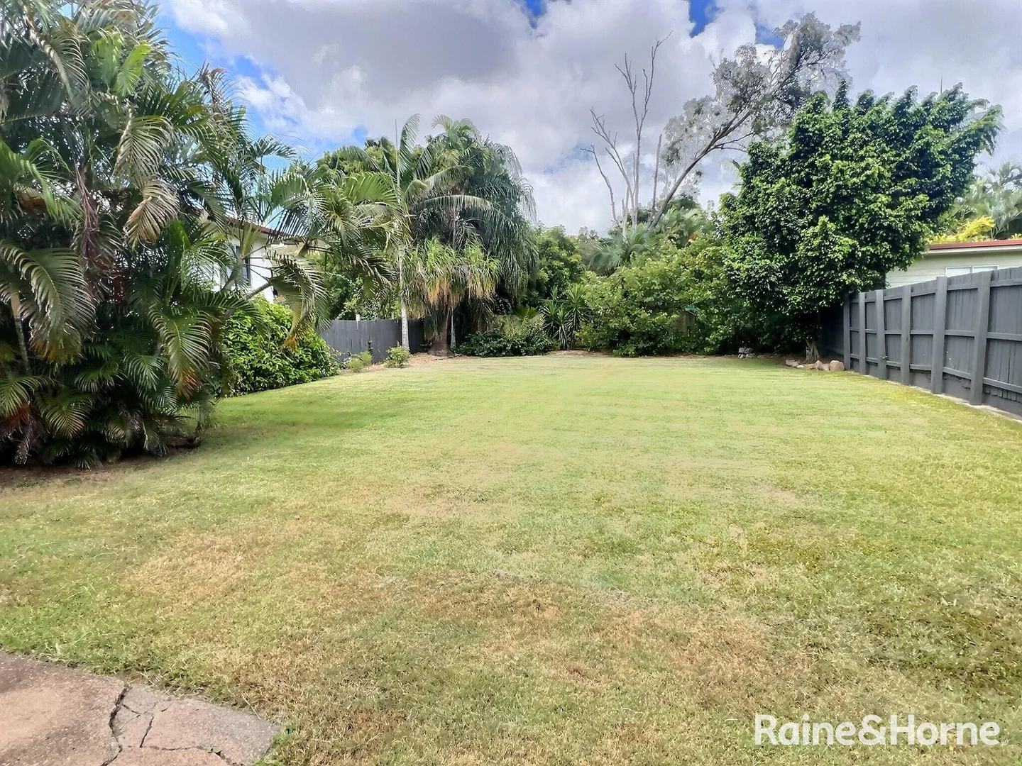 Additional image 14 of 213 Auckland Street, South Gladstone QLD 4680