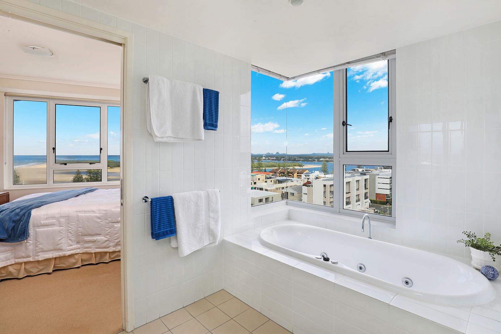 1071/80 Lower Gay Terrace, Caloundra QLD 4551, Image 2