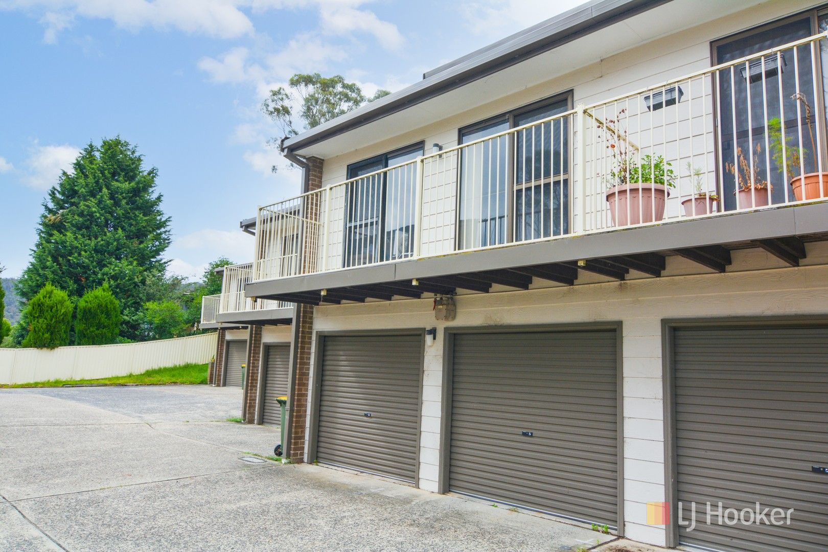 3 bedrooms Townhouse in 6/55 Mort Street LITHGOW NSW, 2790