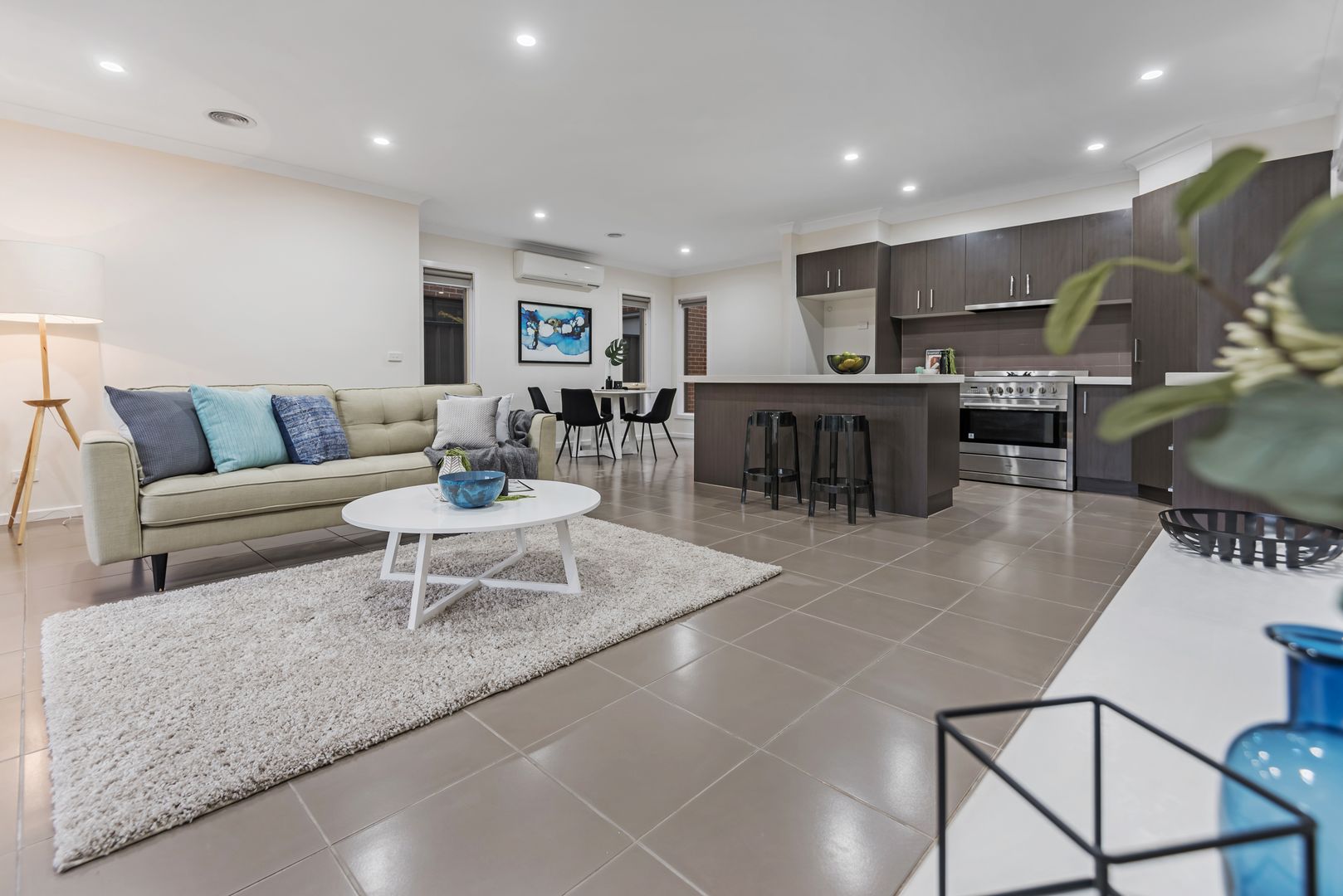 44 Highbury Circuit, Craigieburn VIC 3064, Image 2