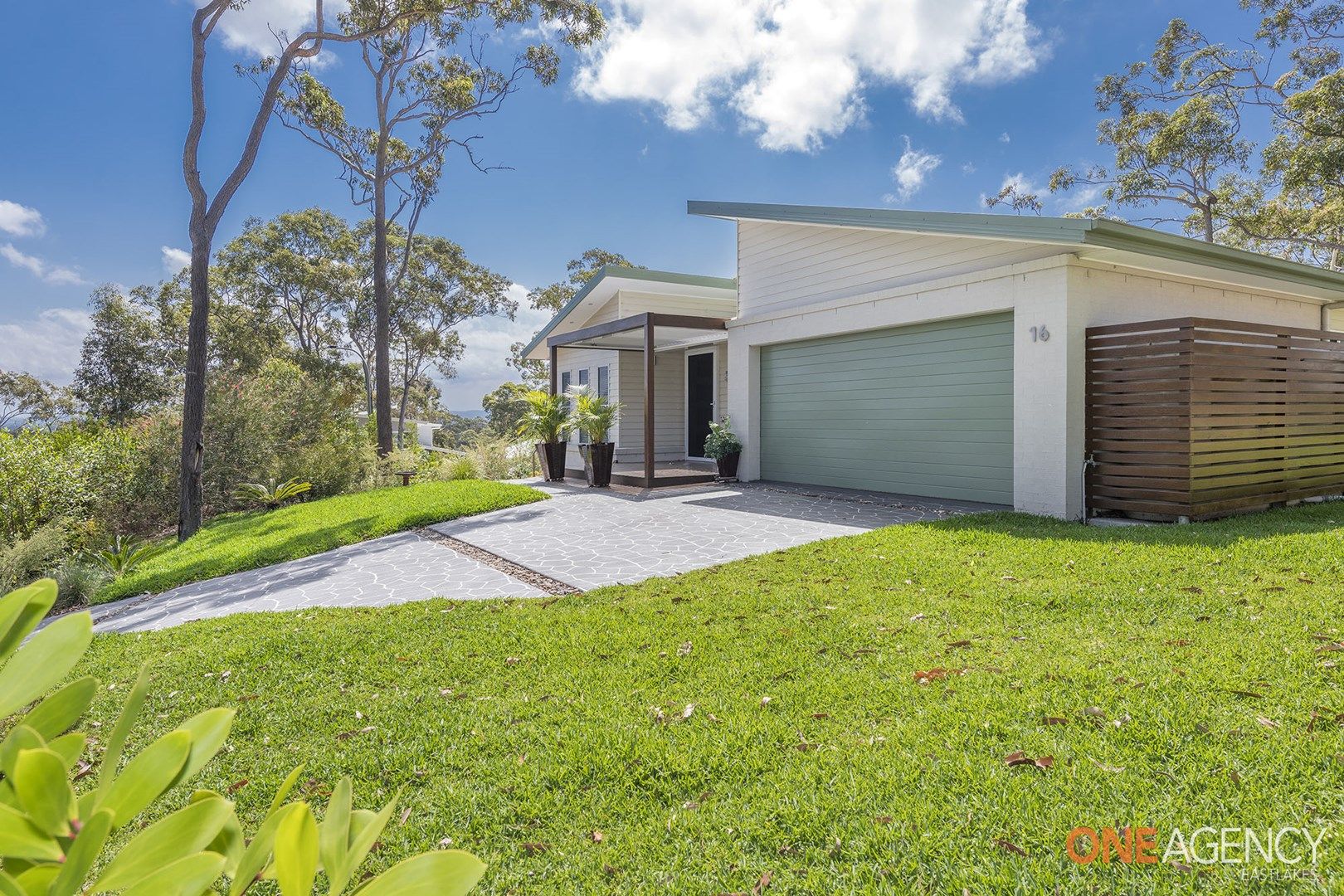 16 Forest Owl Crescent, Murrays Beach NSW 2281, Image 0