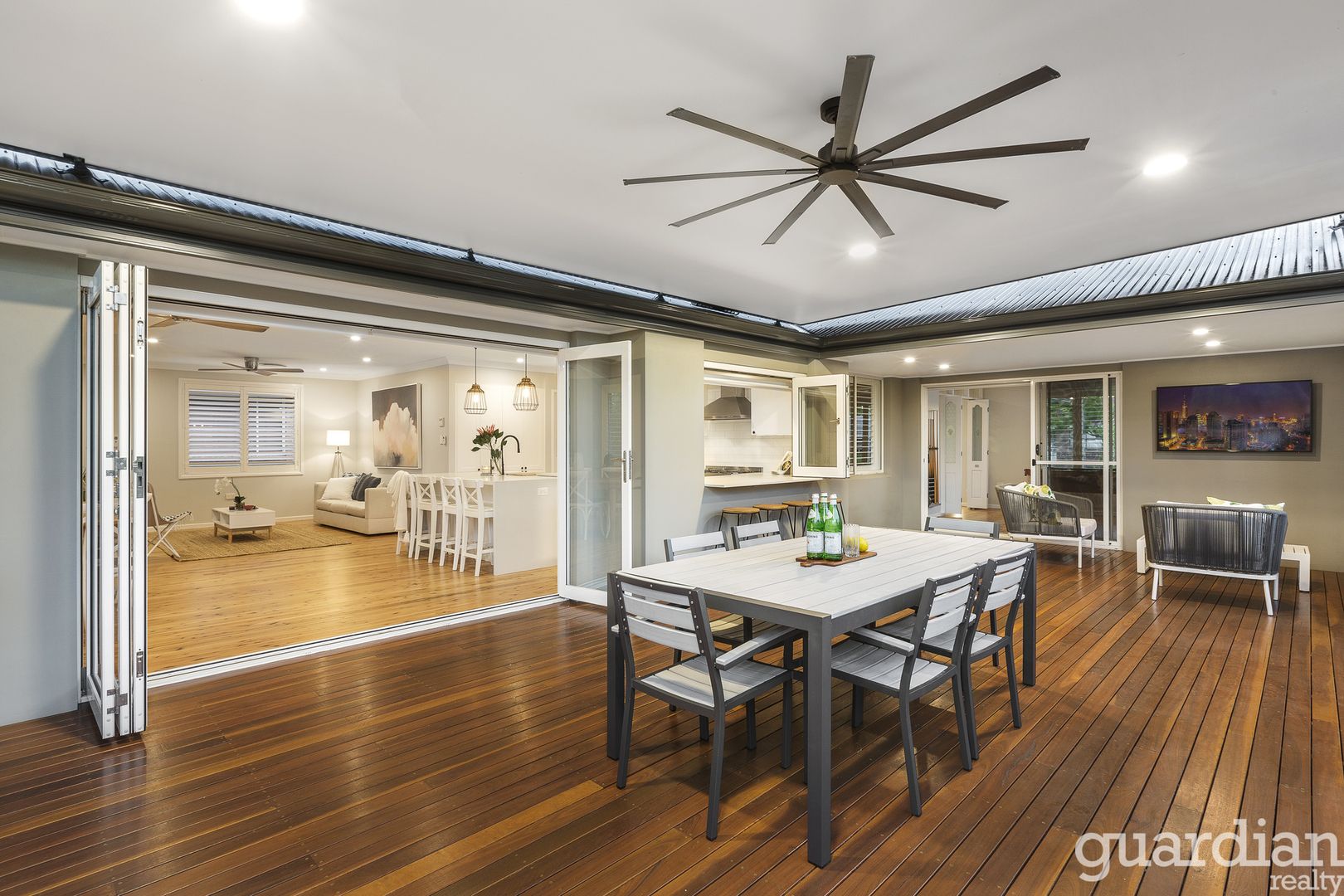 17 Crossley Avenue, Mcgraths Hill NSW 2756, Image 2