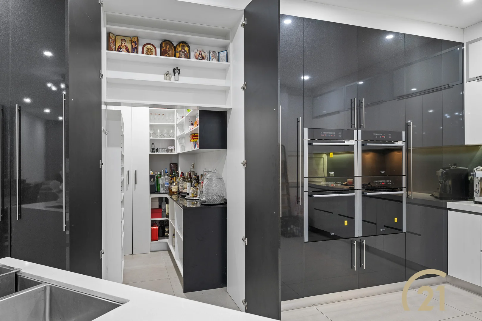 Additional image 8 of 7 Endeavour Road, Georges Hall NSW 2198