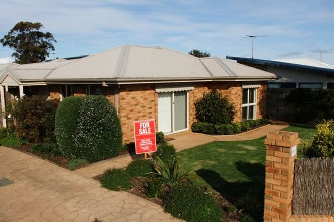 Picture of 2/11 FOWLER GROVE, NEWHAVEN VIC 3925