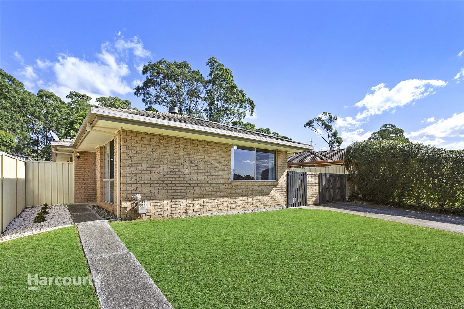 24 Mayfield Circuit, Albion Park NSW 2527
