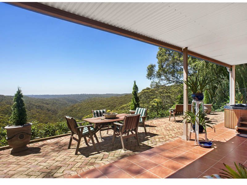 33 Henderson Road, Wentworth Falls Property History & Address