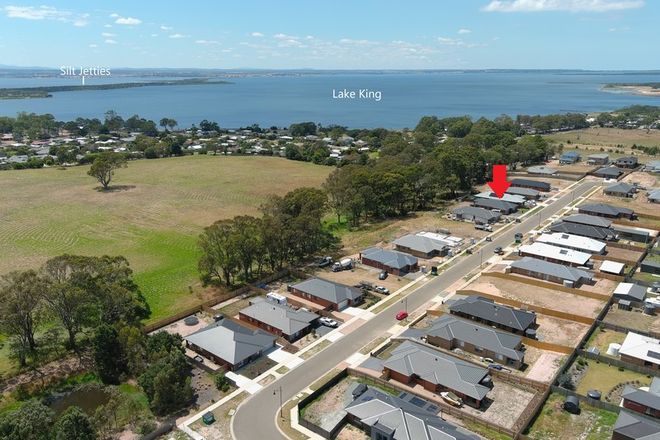 Picture of 35 Houghton Crescent, EAGLE POINT VIC 3878