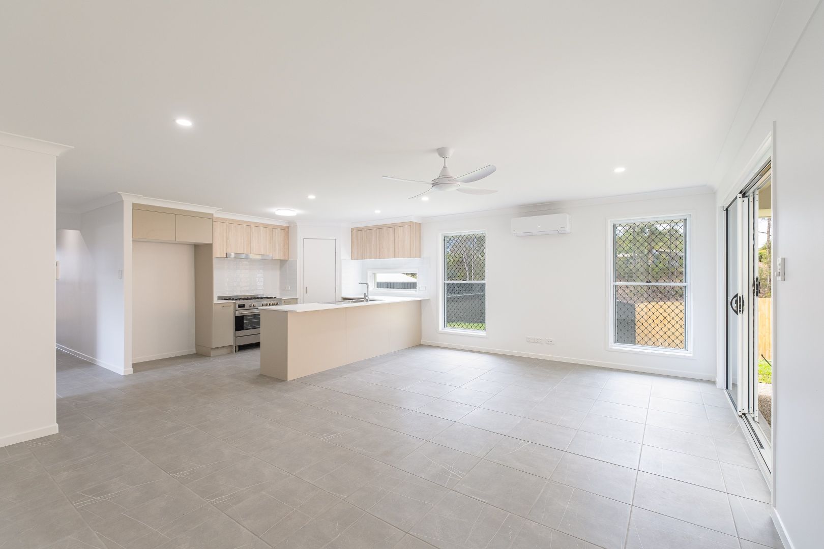 23 Brickfields Crescent, Southside QLD 4570, Image 2