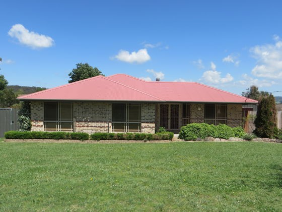 14 Cramsie Crescent, Glen Innes NSW 2370