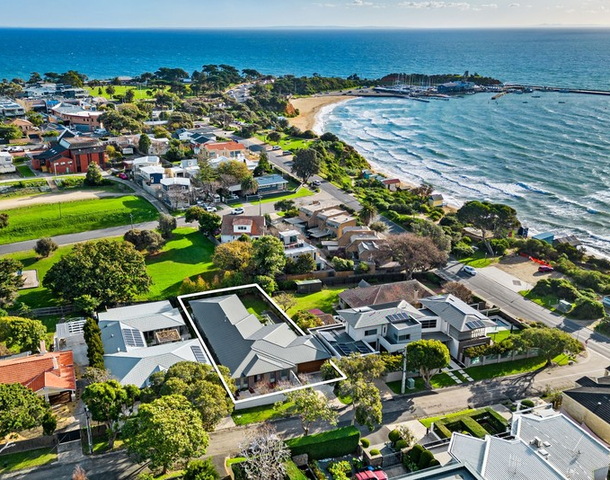 1 Grange Road, Mornington VIC 3931