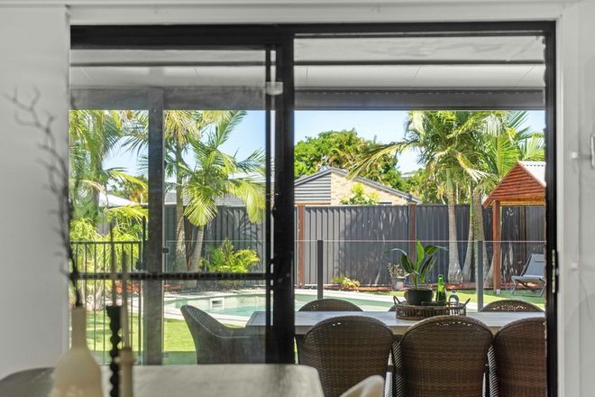 15 Pinon Cl Elanora 4221 - Image 6