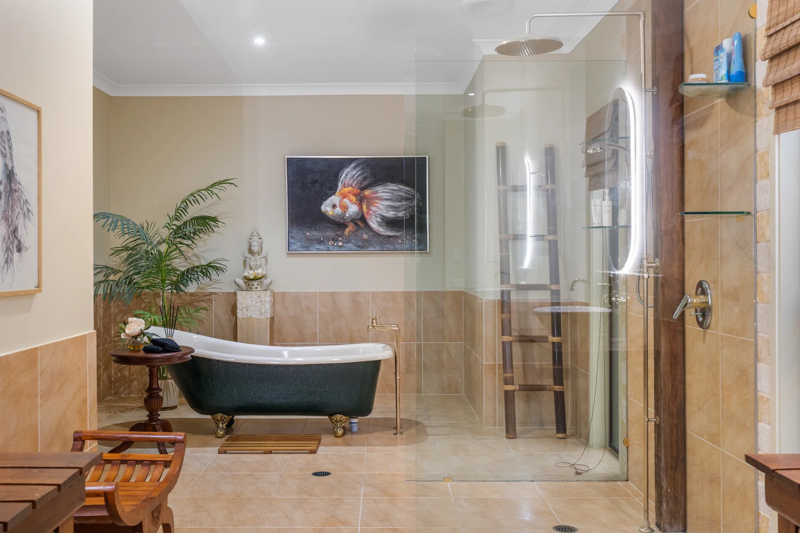 Additional image 23 of 72 Sir Bruce Small Boulevard, Benowa Waters QLD 4217