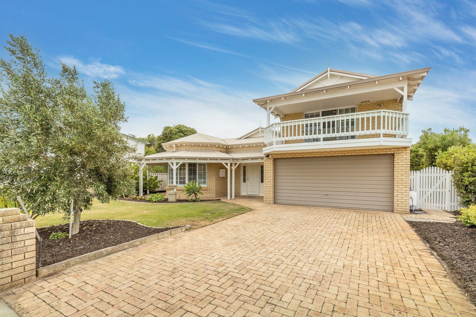 14 Erlistoun Street, Golden Bay WA 6174, Image 0