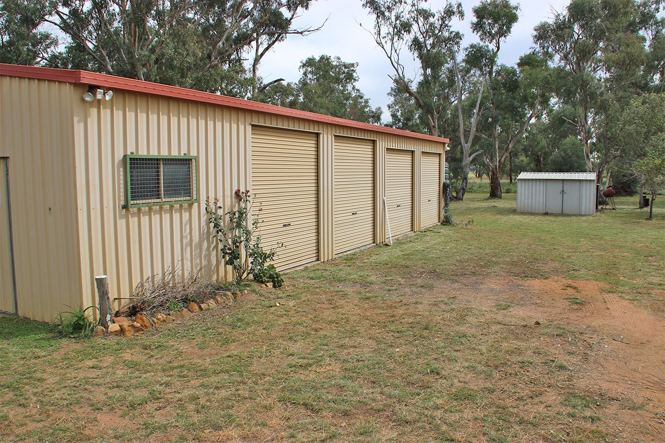 2401 PURLEWAUGH ROAD, Purlewaugh NSW 2357, Image 2