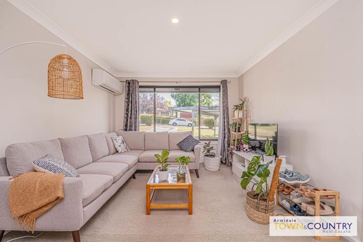 4 Wade Avenue, Armidale NSW 2350, Image 2