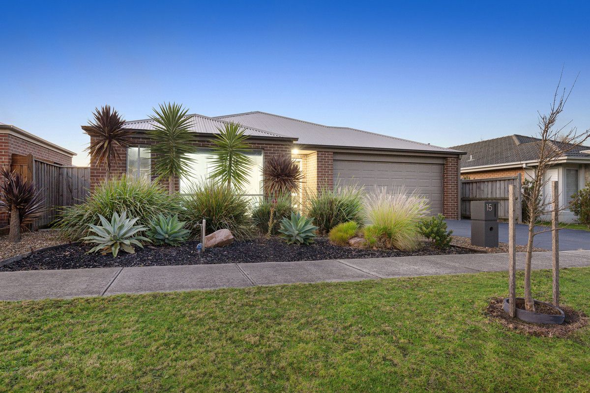 15 Tamara Circuit, Langwarrin VIC 3910, Image 0