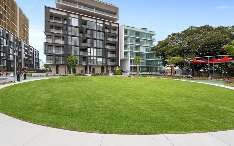 2 bedrooms Apartment / Unit / Flat in 2203/6 Kingsborough Way ZETLAND NSW, 2017