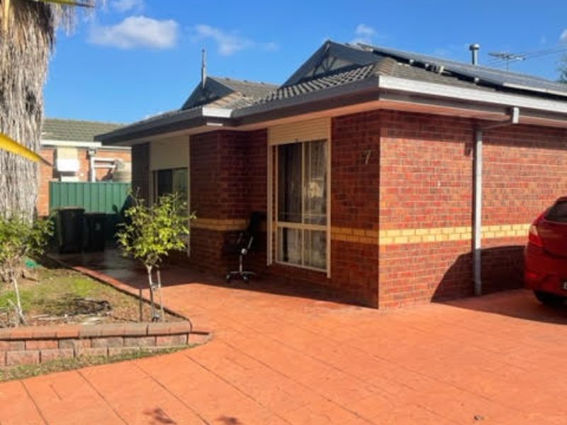 7 Klim Place, Burnside VIC 3023 House For Rent Domain