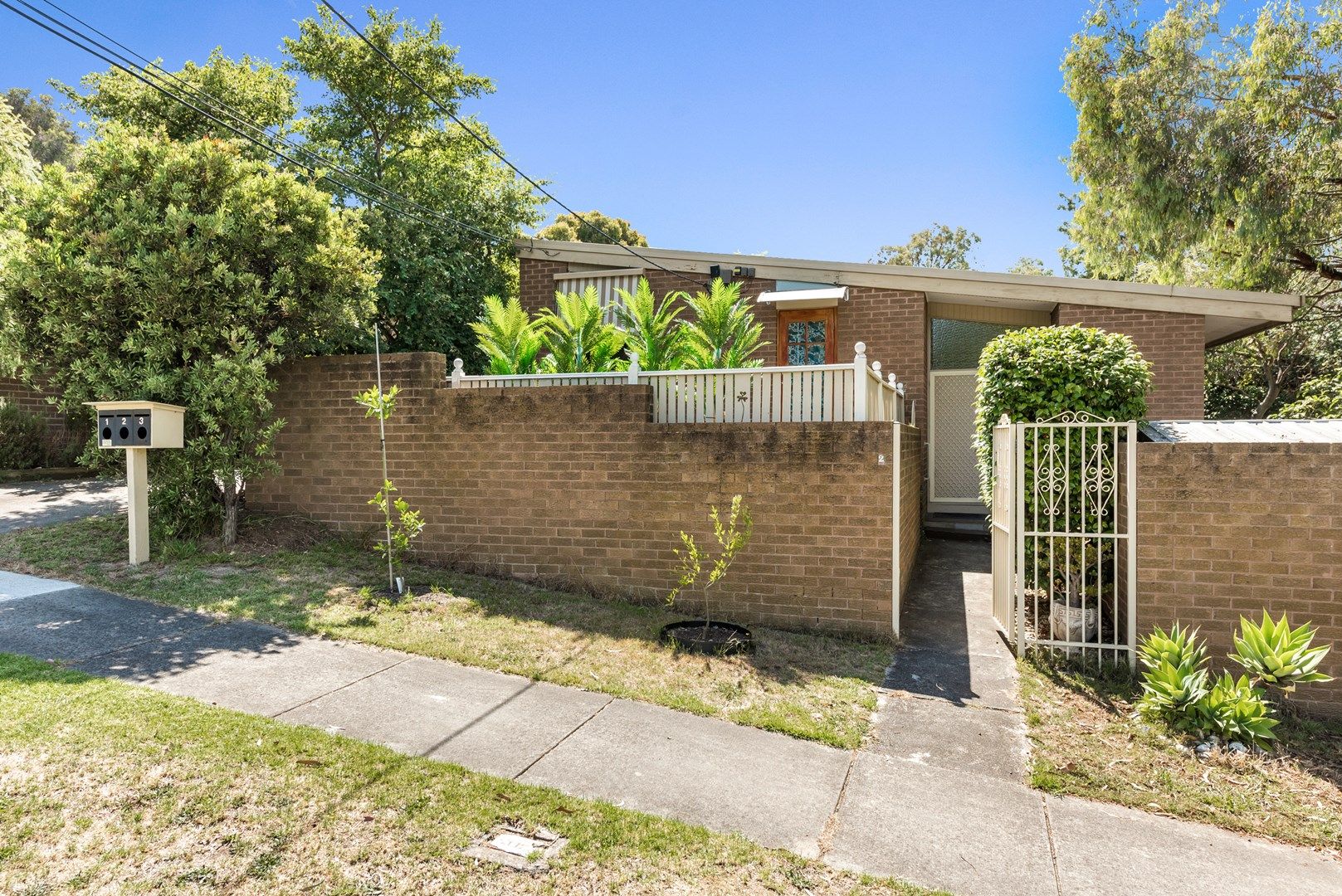 2/58-60 Swayfield Road, Mount Waverley VIC 3149, Image 0