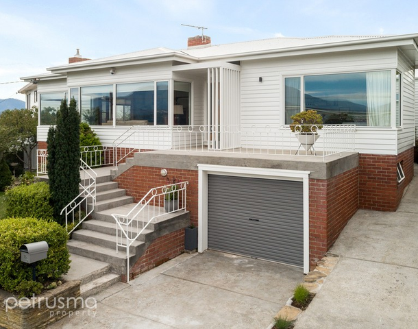 15 Marana Avenue, Rose Bay TAS 7015