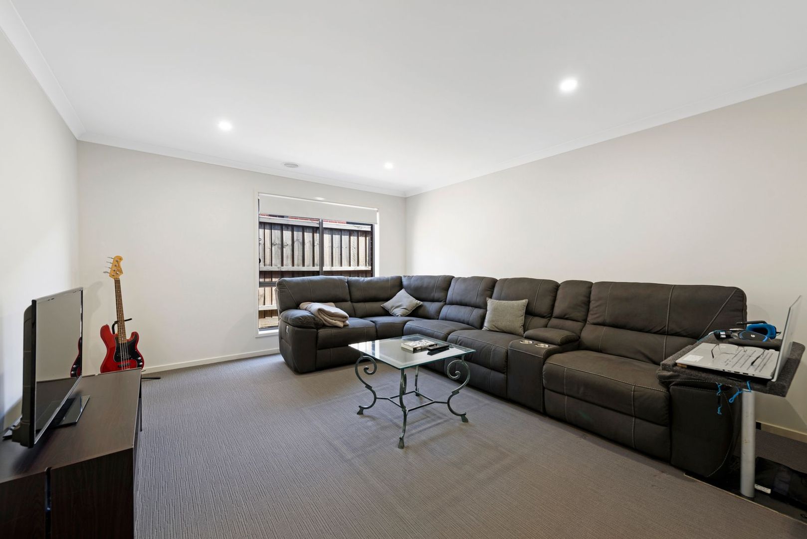 36 Blackhazel Crescent, Clyde North VIC 3978, Image 2