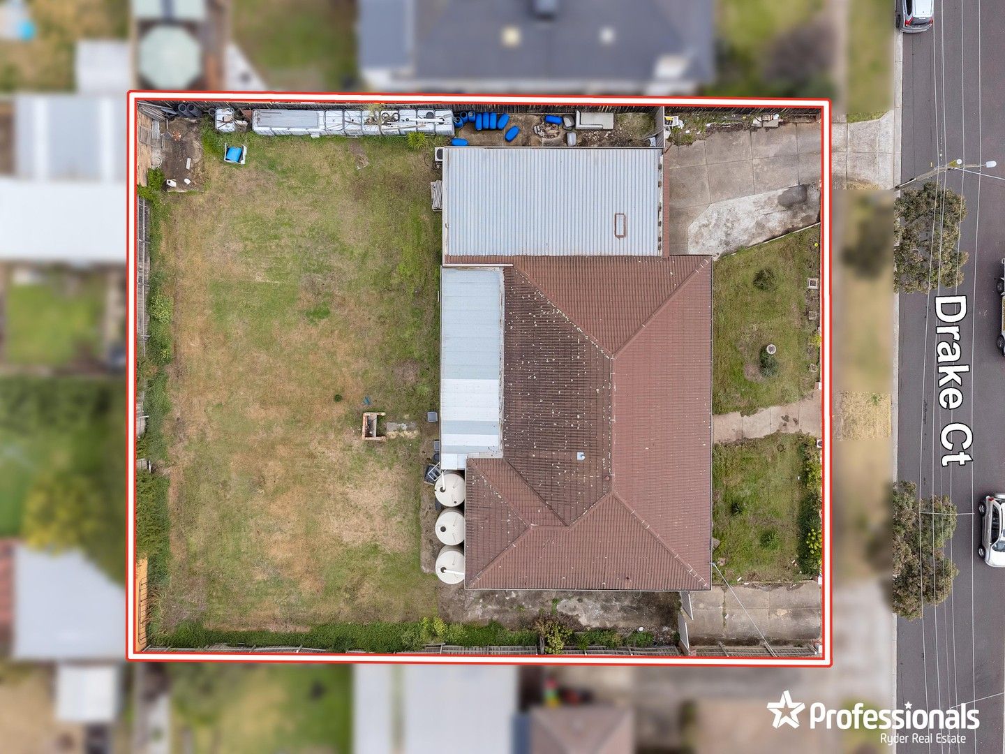 4 bedrooms House in 4-6 Drake Court MELTON VIC, 3337