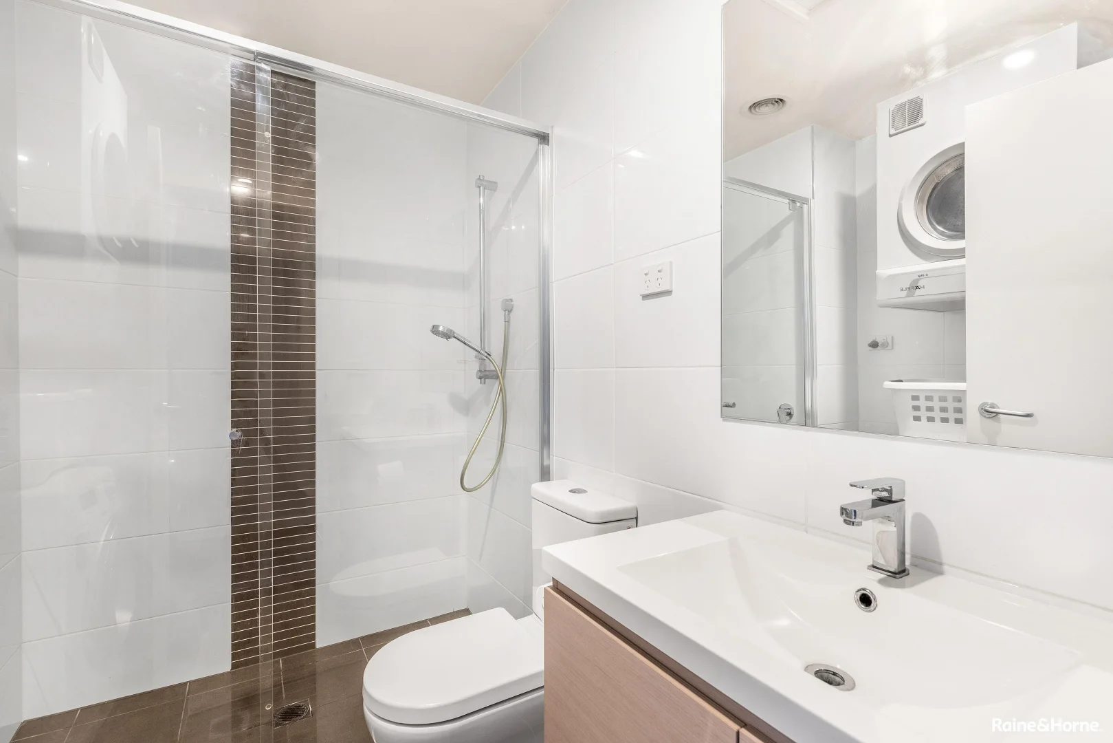 Additional image 7 of 303/571 Pacific Highway, Belmont NSW 2280