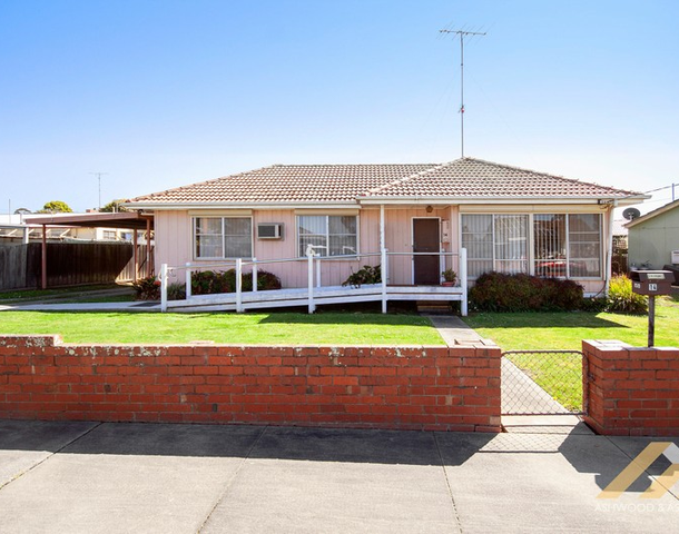 14 Davies Street, Bairnsdale VIC 3875