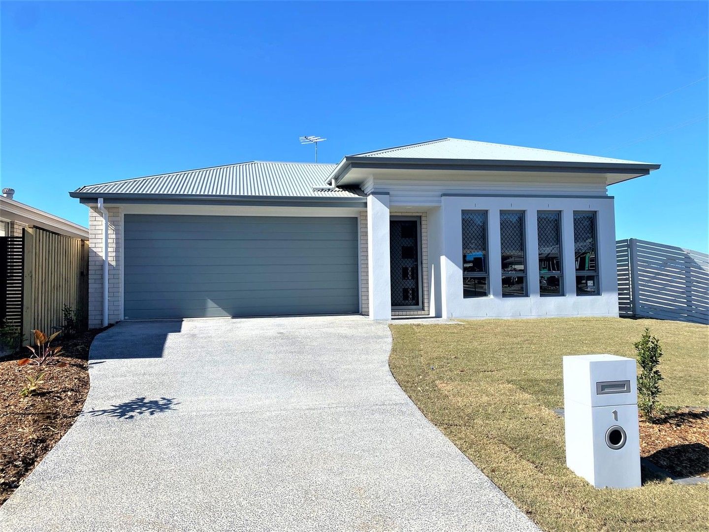 4 bedrooms House in 1 Aspen Circuit LOGAN RESERVE QLD, 4133