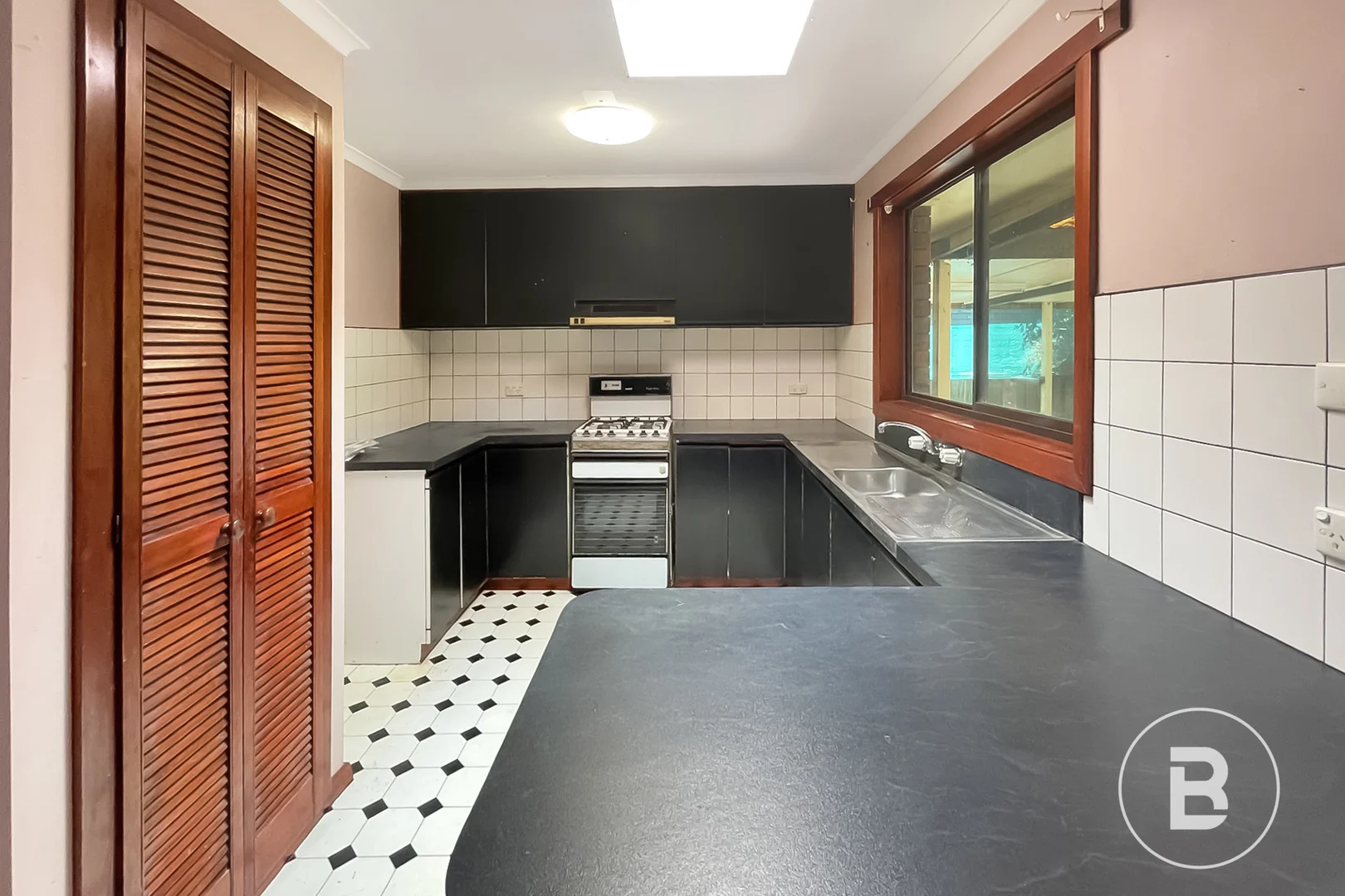 Additional image 3 of 16 Marie Crescent, Wendouree VIC 3355