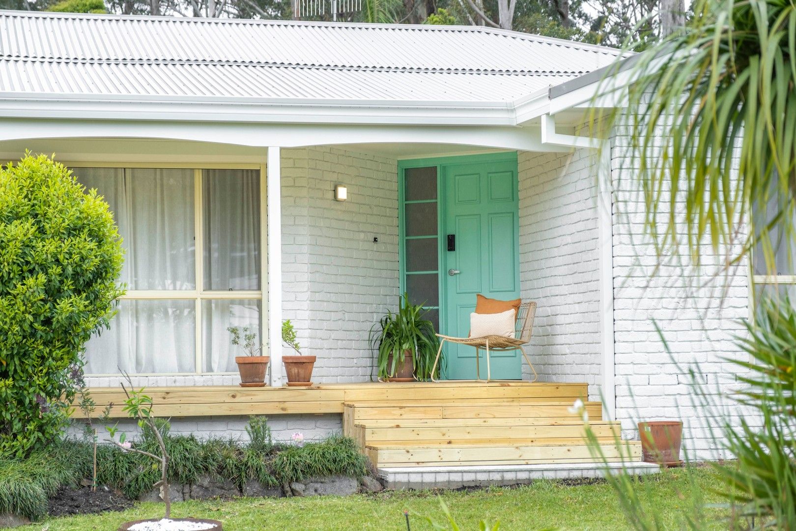 4 bedrooms House in 52 Leo Drive NARRAWALLEE NSW, 2539