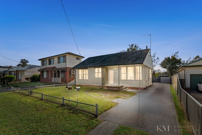 Picture of 18 Maurie Avenue, WARNERS BAY NSW 2282