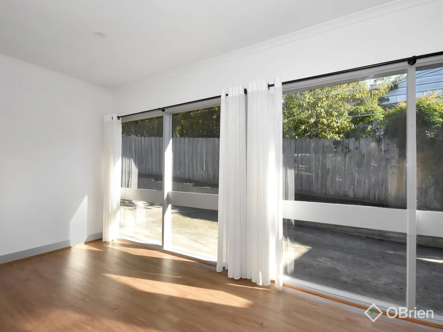 Additional image 9 of 3 Ozone Crescent, Lakes Entrance VIC 3909