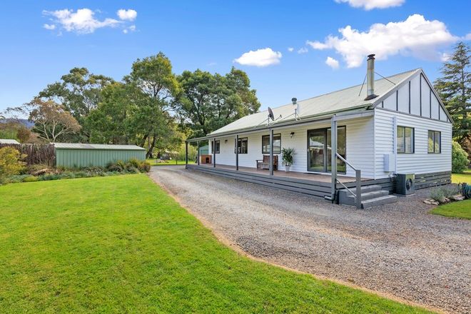 Picture of 3 Aroona Drive, BUXTON VIC 3711