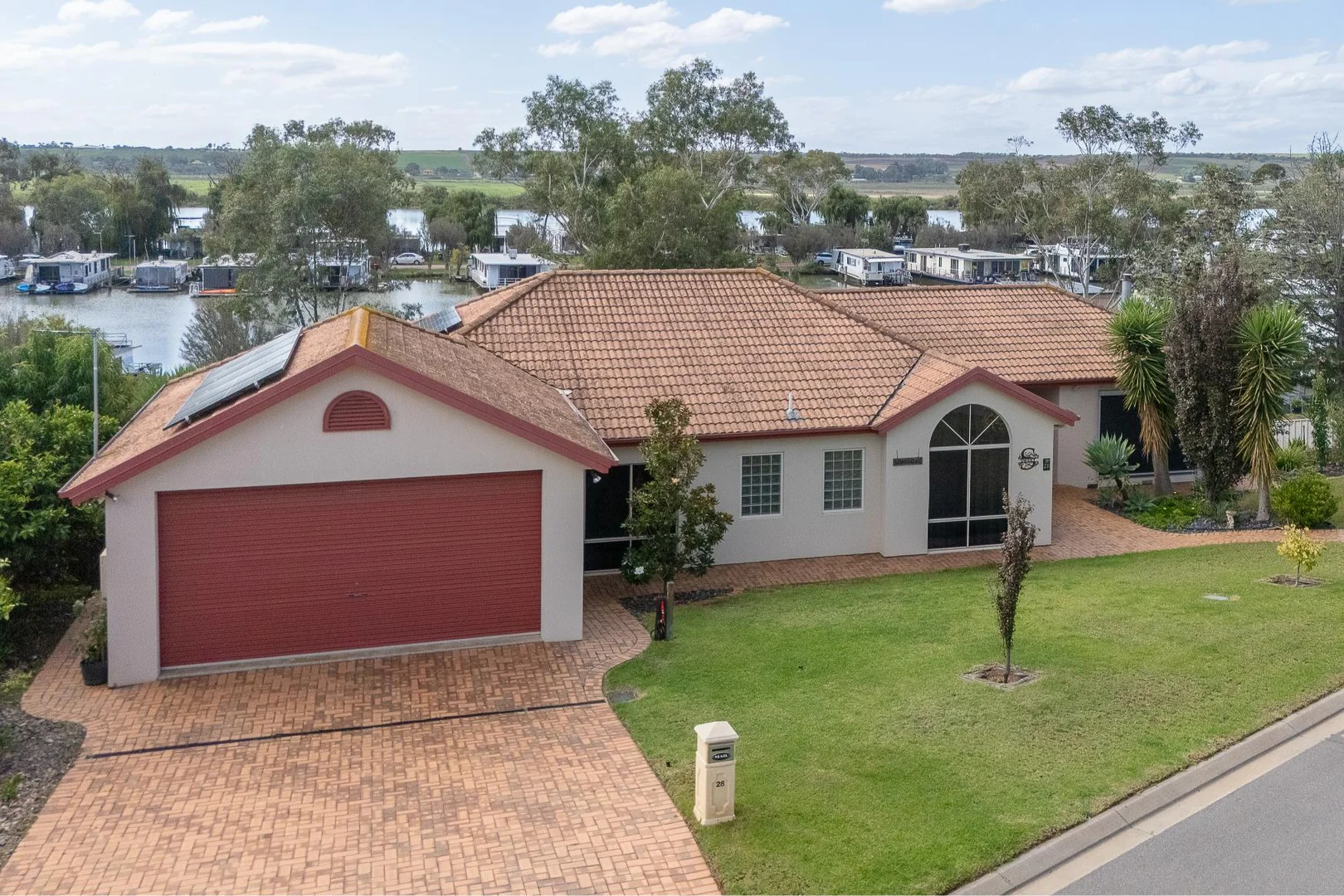 Additional image 2 of 28 Riverglen Drive, White Sands SA 5253