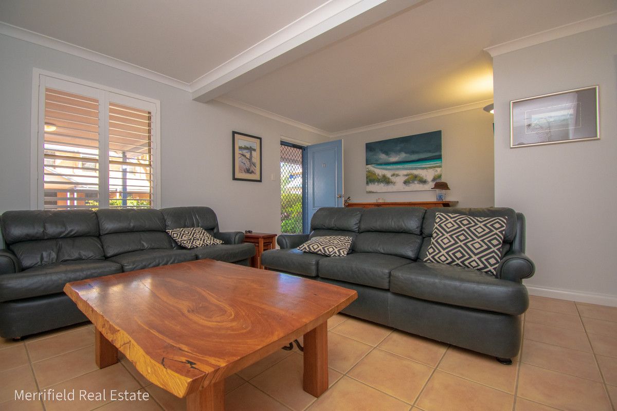 11/20 Adelaide Crescent, Middleton Beach WA 6330, Image 2