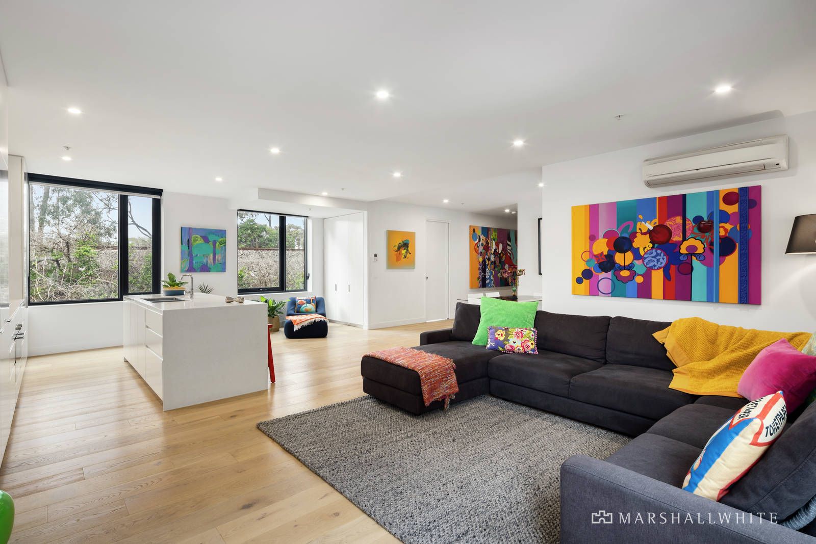 3 bedrooms Apartment / Unit / Flat in 106/17 Lynch Street HAWTHORN VIC, 3122