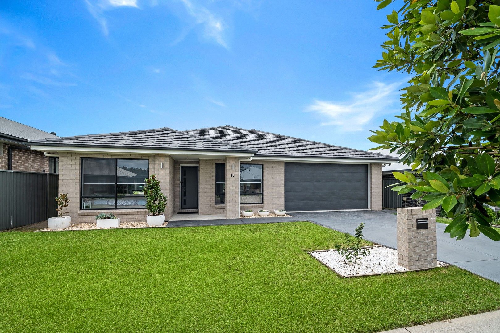 10 Conquest Close, Rutherford NSW 2320, Image 0
