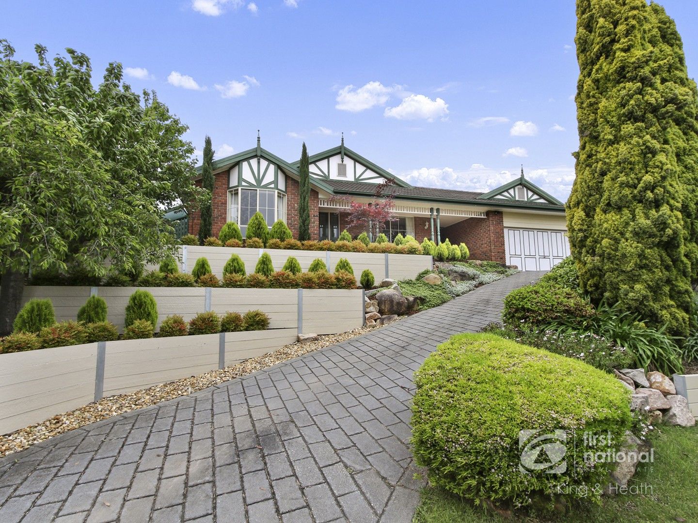 4 bedrooms House in 91 Howitt Avenue EASTWOOD VIC, 3875