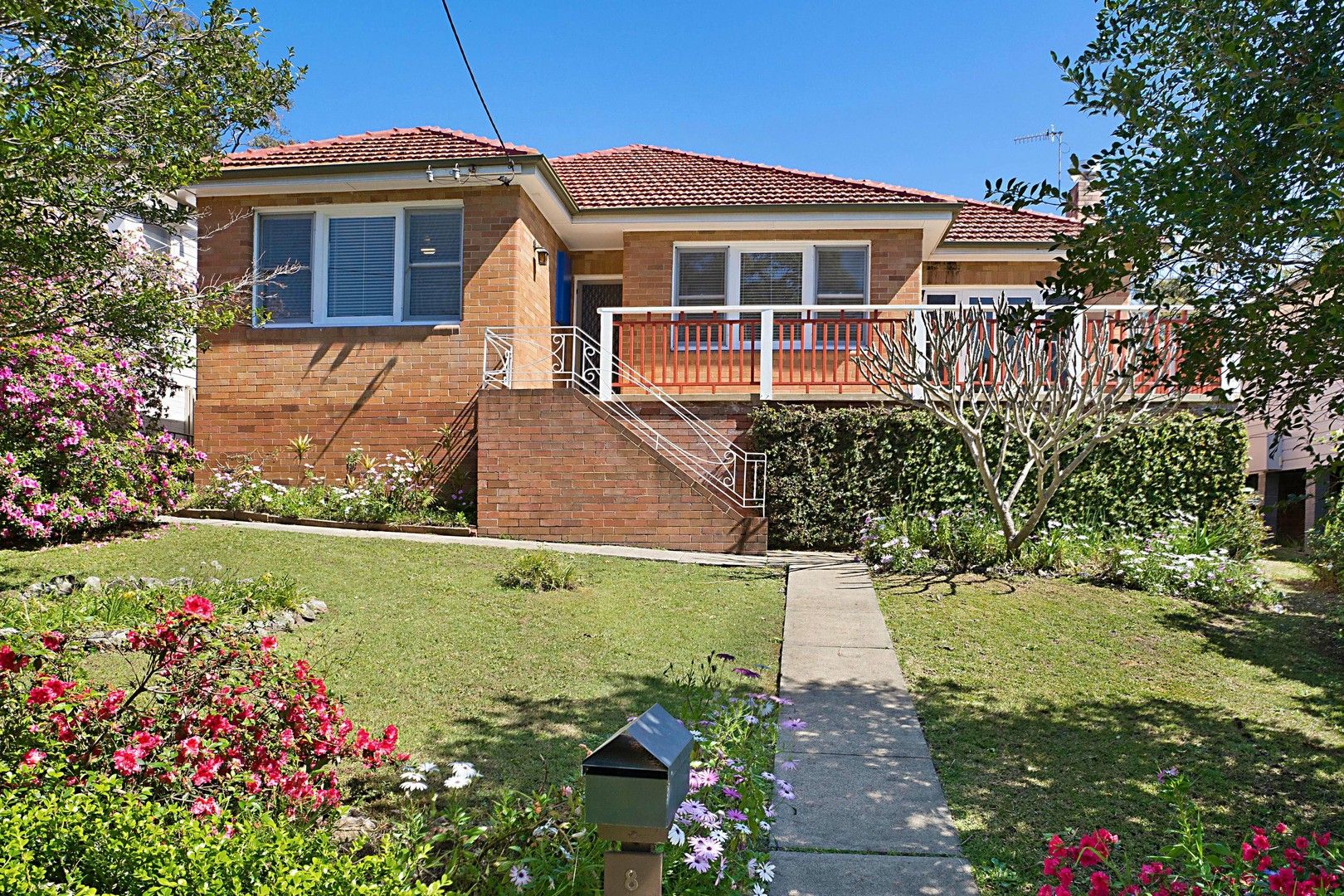 3 bedrooms House in 8 Seaview St KOTARA NSW, 2289