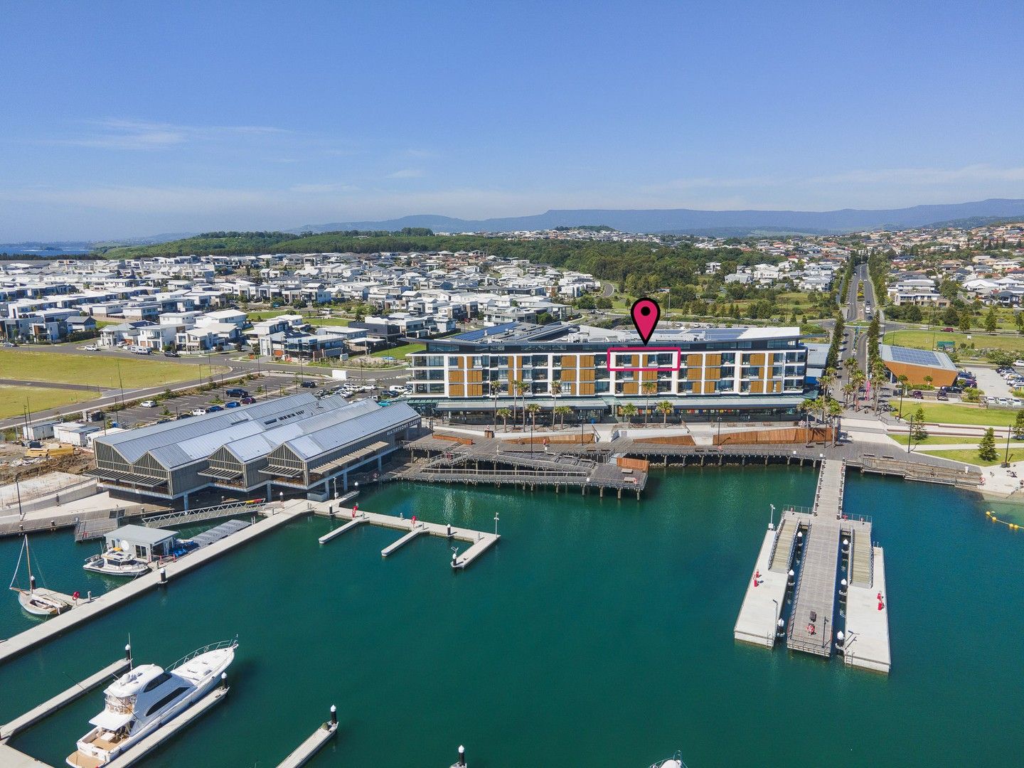 3 bedrooms Apartment / Unit / Flat in 303/9 Marina Drive SHELL COVE NSW, 2529
