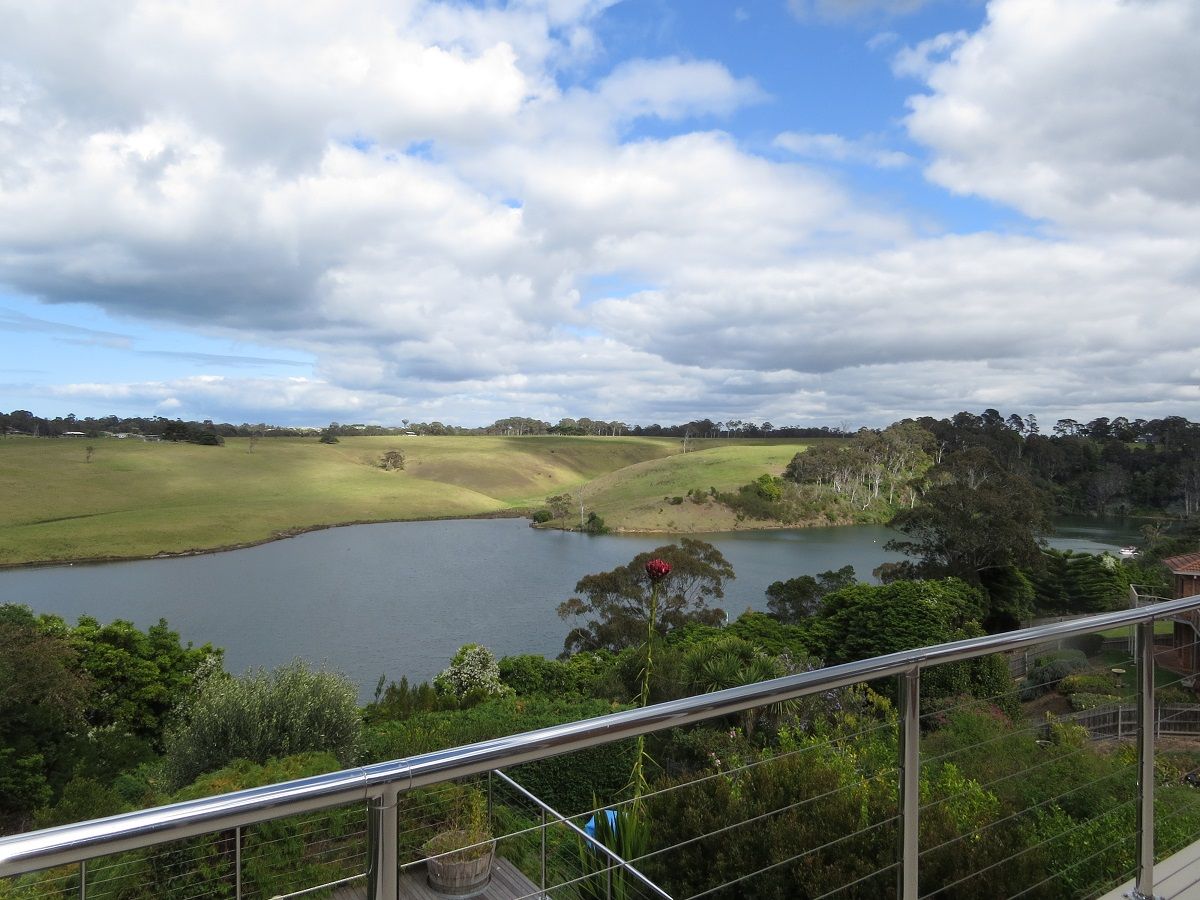 99 Capes Road, Lakes Entrance VIC 3909, Image 2