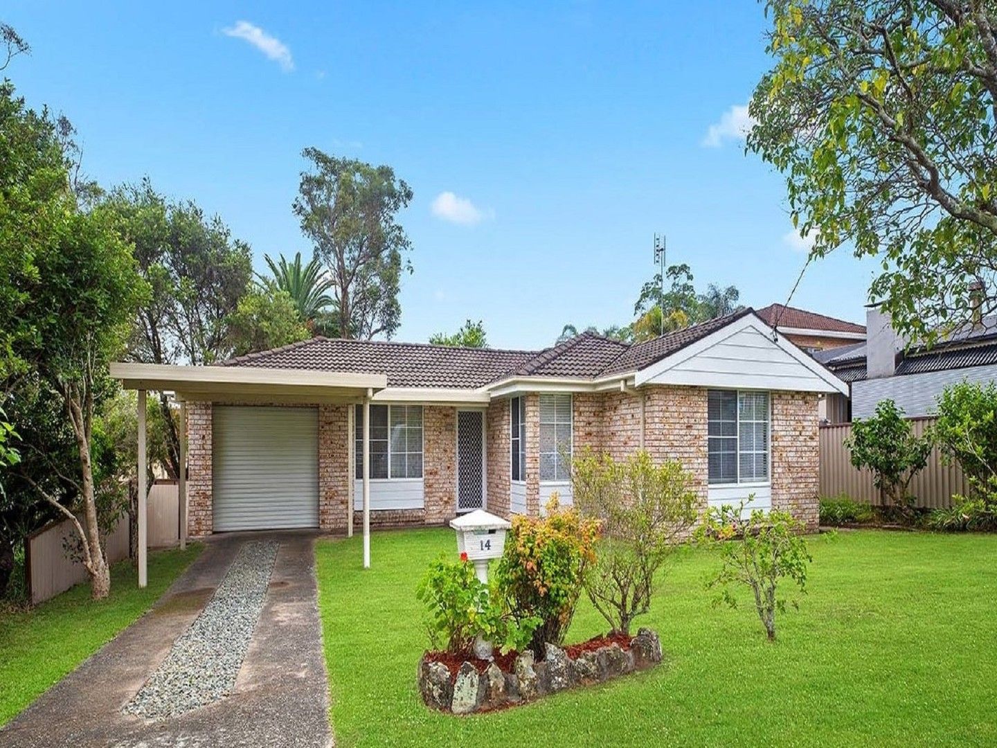 3 bedrooms House in 14 Eliot St MANNERING PARK NSW, 2259