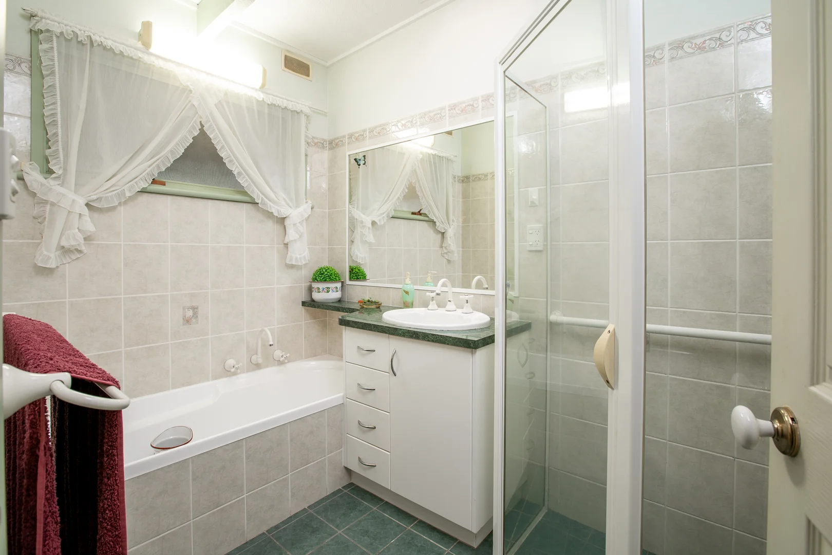 Additional image 8 of 561 Kemp Street, Lavington NSW 2641